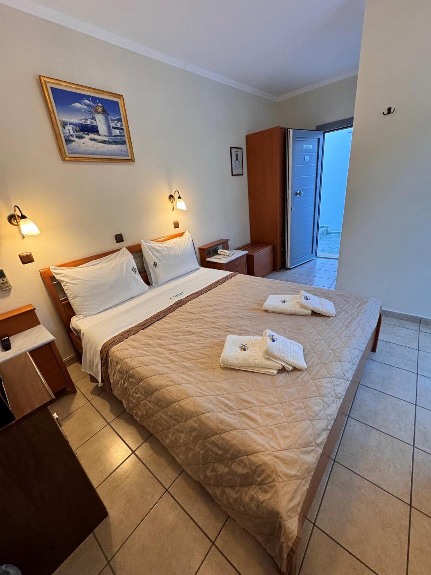 Alk Hotel Kamares  Eksteriør bilde
